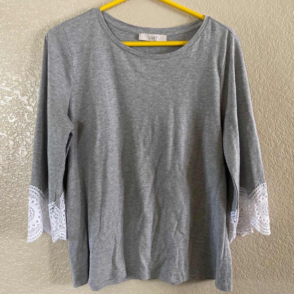 Lace trim tee